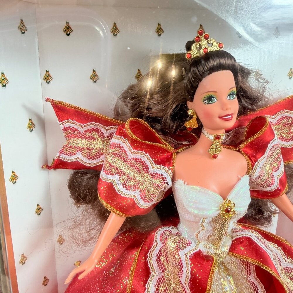 VTG 1996 Happy Holidays Barbie Special Edition NIB Christmas Doll Mattel - Picture 3 of 12